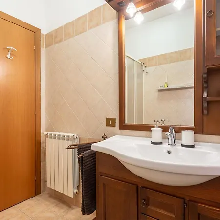 Apartment Comodo Loft Vicino La Metro Battistini Con Garage